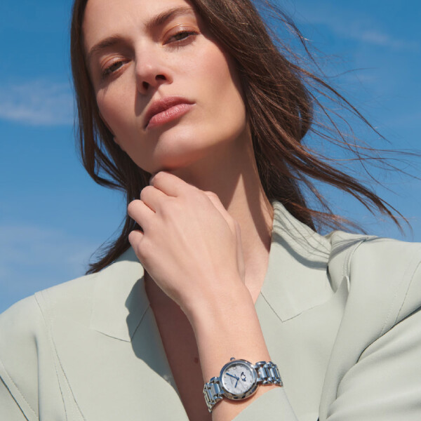 Reloj LONGINES Primaluna MOONPHASE con esfera nacar 30.5mm y brillantes Reloj LONGINES Primaluna MOONPHASE con esfera nacar 30.5mm y brillantes