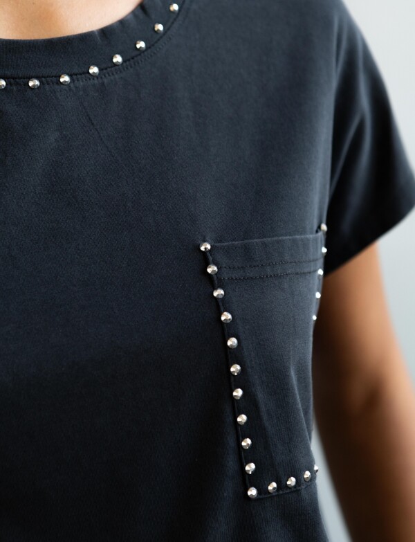 Remera Algodon Tachas GRIS OSCURO