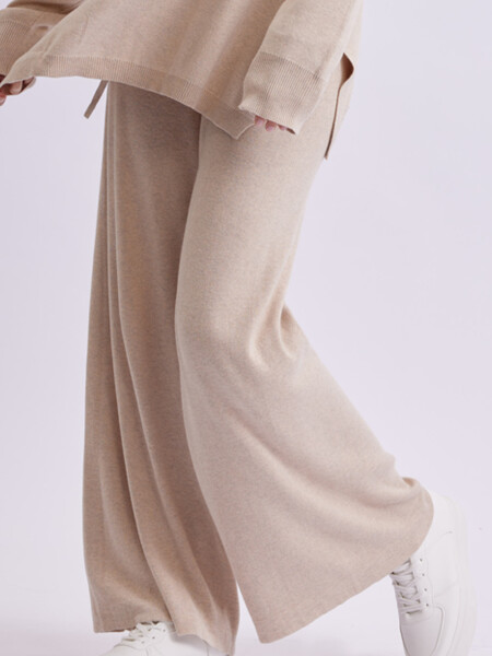 Pantalón de punto Beige