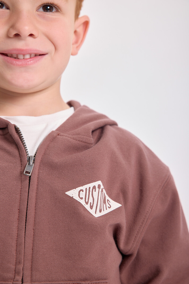 Campera deportiva estampada Marrón