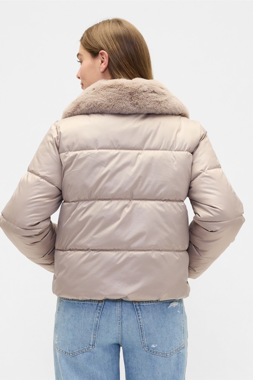 Campera Puffer Corta Con Pelo Sintético Mujer Quail