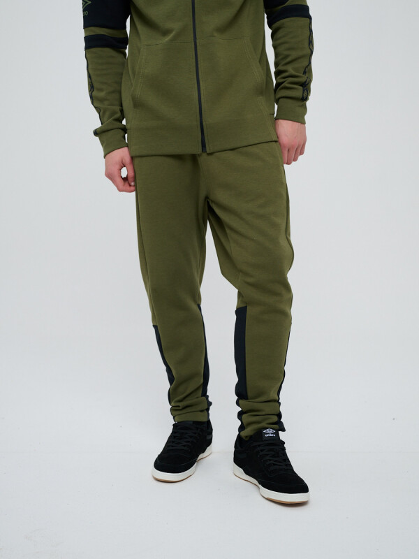 PANTALÓN JOGGER TERRACE Umbro Hombre 00v