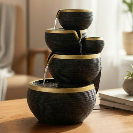 Fuente De Agua Vasijas Negras Y Doradas Fuente De Agua Vasijas Negras Y Doradas