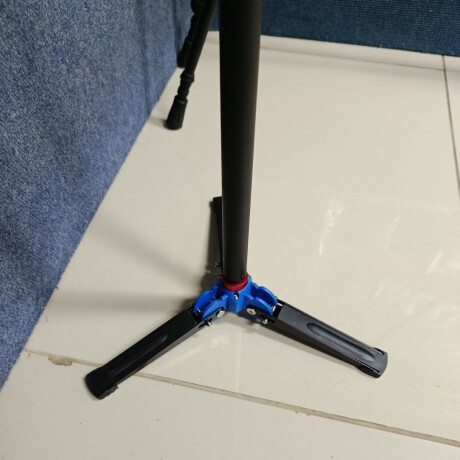 MONOPIE TELESCOPICO 1 PATA CON BASE DE 3 APOYOS AJUSTABLE MONOPIE TELESCOPICO 1 PATA CON BASE DE 3 APOYOS AJUSTABLE