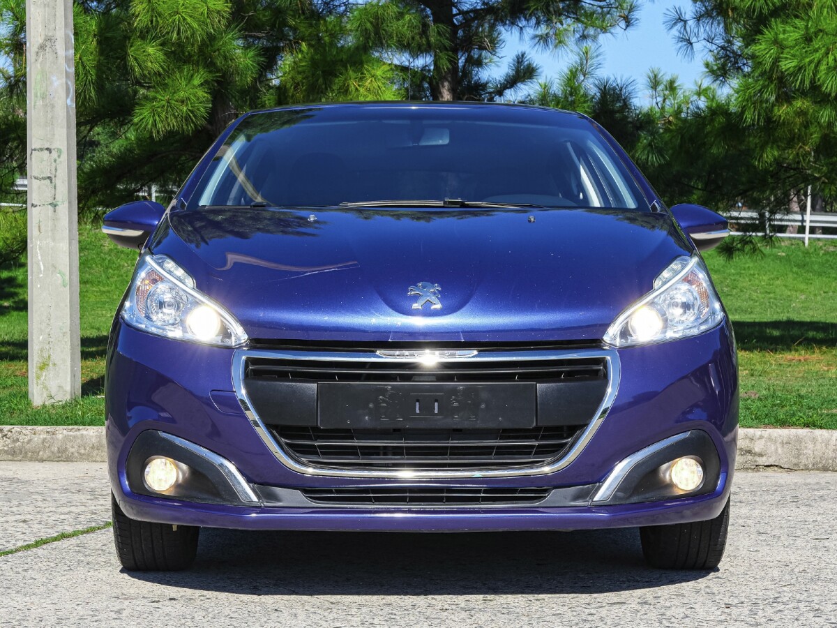 Peugeot 208 Active 1.2 Extra Full | Permuta / Financia Peugeot 208 Active 1.2 Extra Full | Permuta / Financia