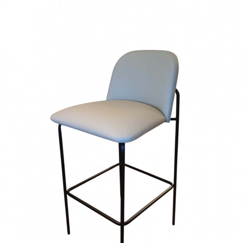 Banco Alto para barra base y patas metal negras / Asiento y respaldo tapizado pu color perla Banco Alto para barra base y patas metal negras / Asiento y respaldo tapizado pu color perla