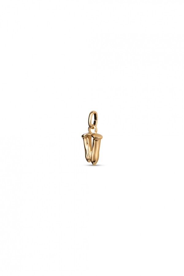 CHARM DE ALEACION DE METALES BAÑADO EN ORO DE 18 K CON FORMA DE LETRA V CON ARGOLLA Charm