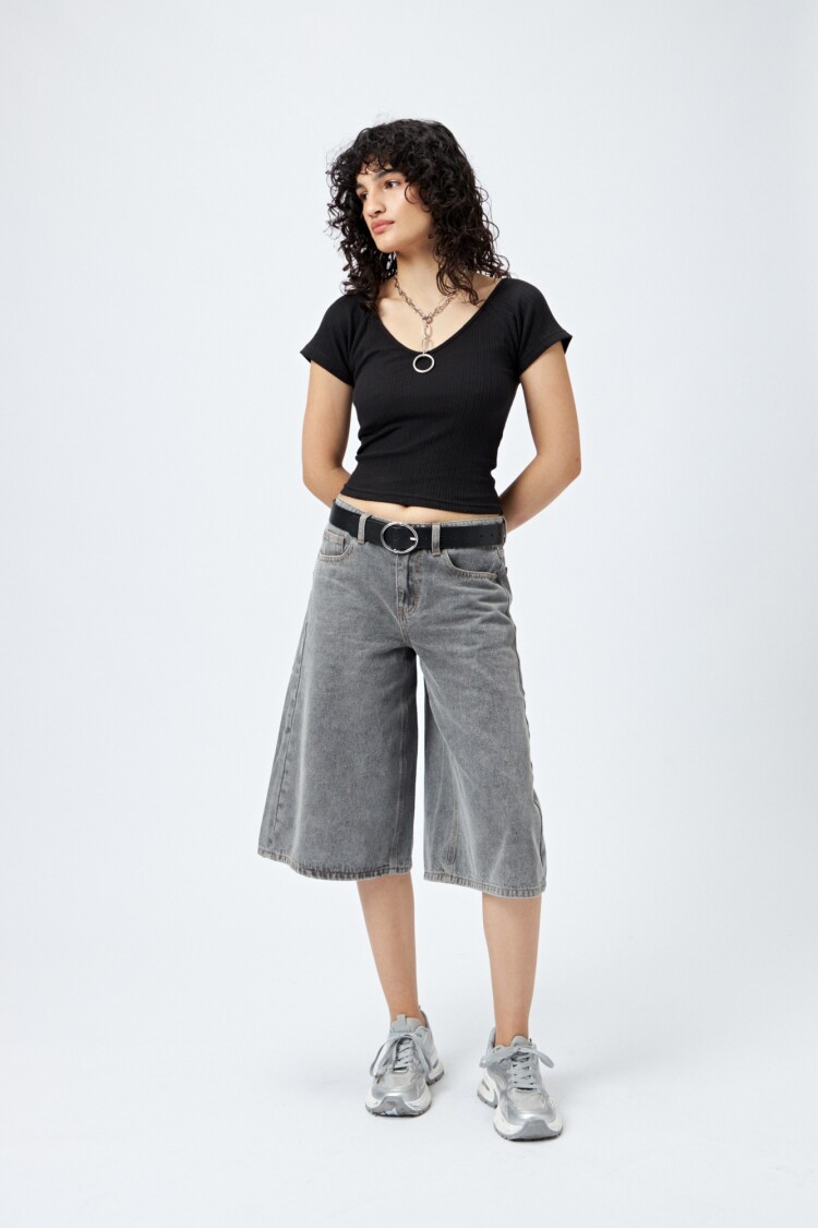 REMERA GEMMA Negro