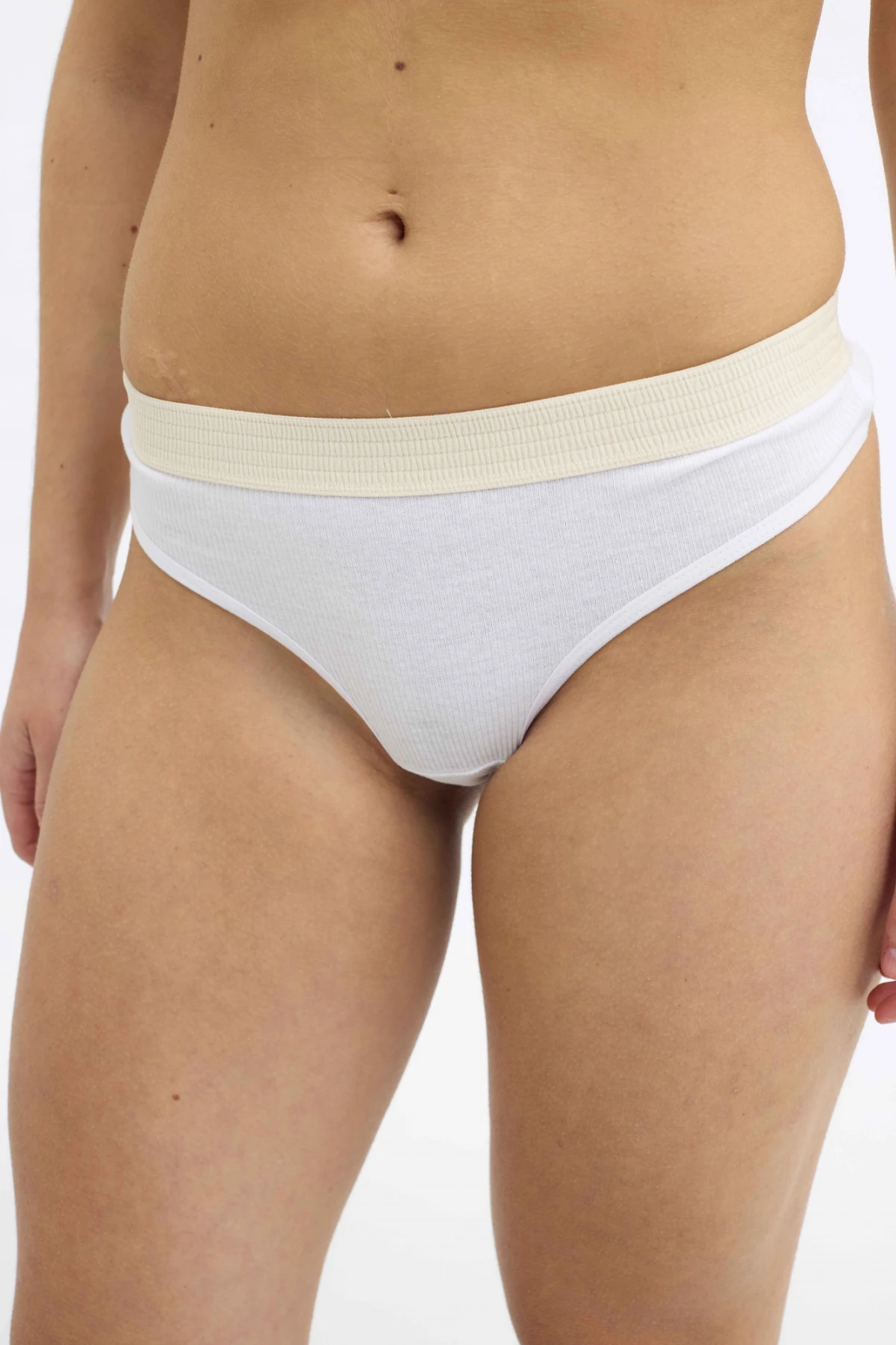 Colaless Jacinta Blanco