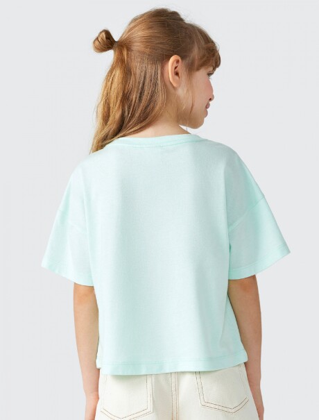 BLUSA DE NIÑA CON BORDADO VERDE