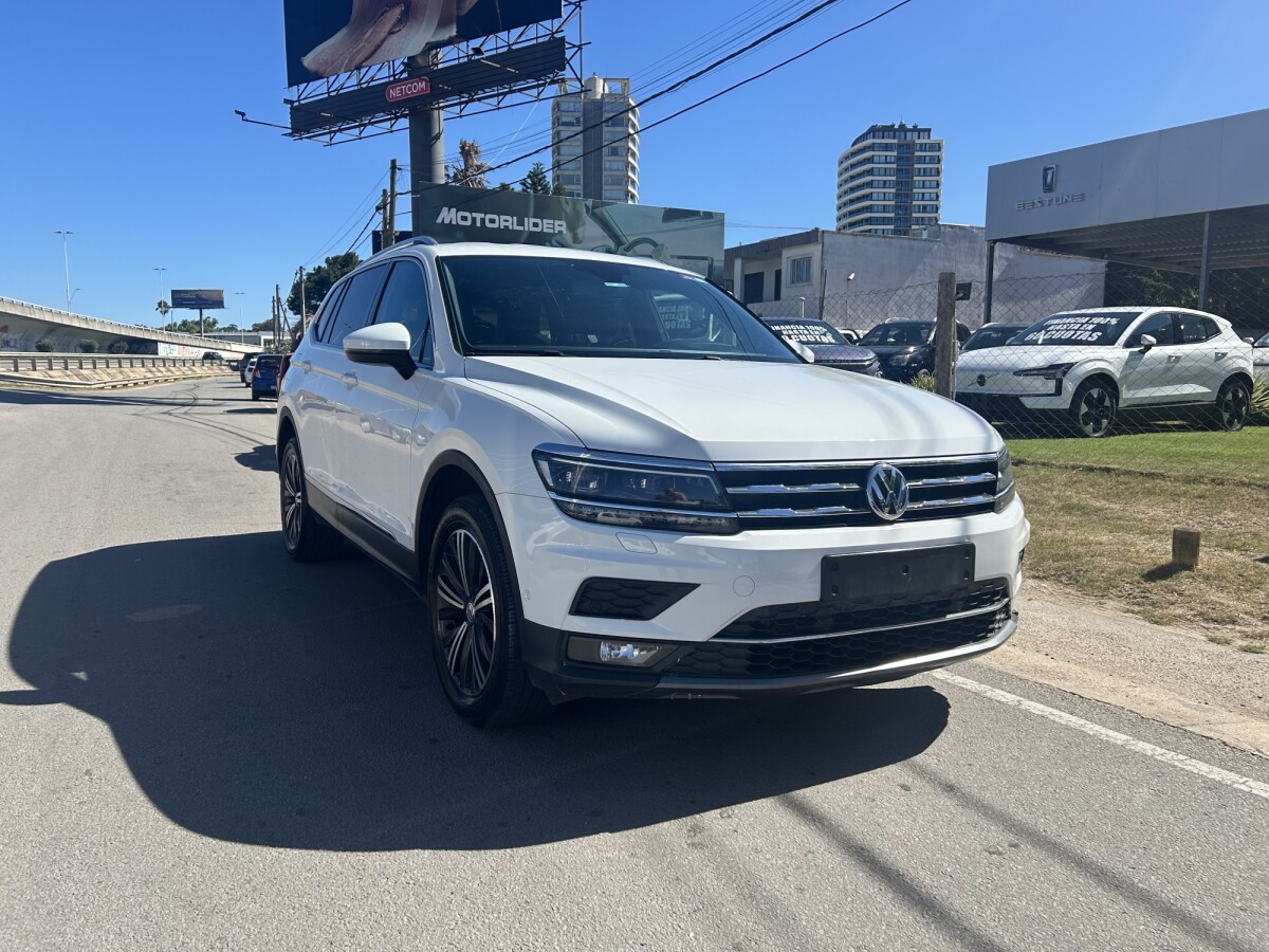 Volkswagen Tiguan 2021 EXCELENTE ESTADO! | Permuta/ Financia Volkswagen Tiguan 2021 EXCELENTE ESTADO! | Permuta/ Financia