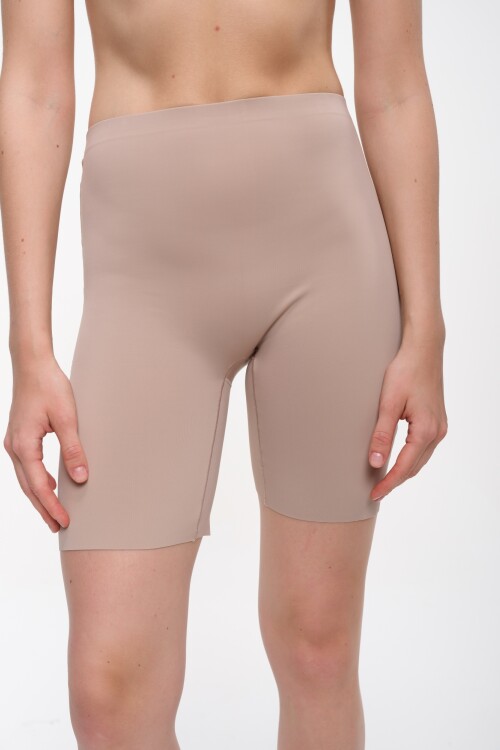Short Nina Beige