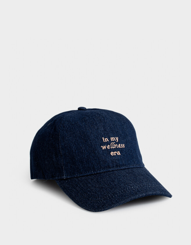 Caps Gorra Denim "in My Wellness Era" - Azul Gastado