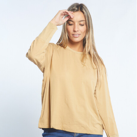 Remera Manga Larga Beige