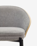 Taburete Eamy de chenilla gris claro chapado en fresno acabado natural y metal negro 65 cm Taburete Eamy de chenilla gris claro chapado en fresno acabado natural y metal negro 65 cm