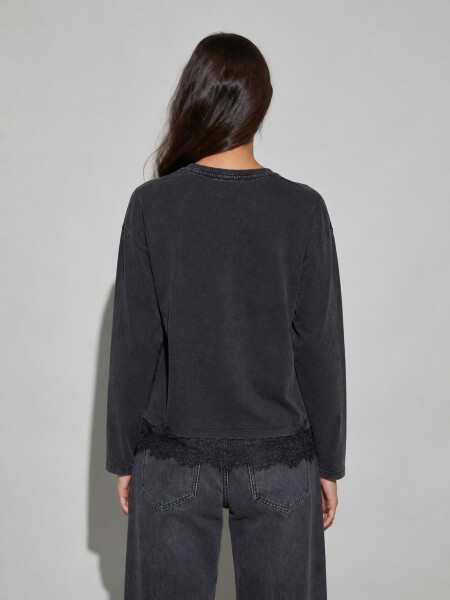 REMERA TARI GRIS OSCURO