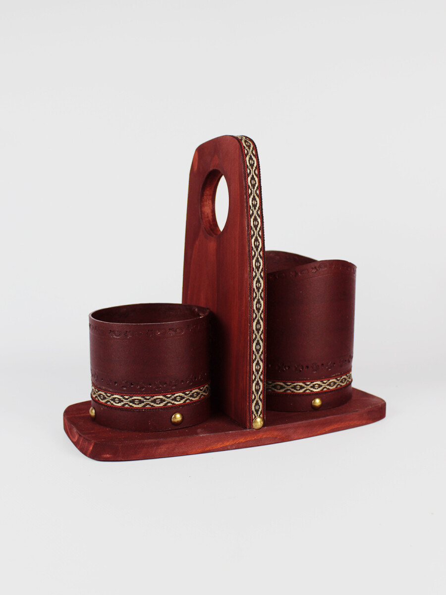 Mate Case with Wooden Handle and Ribbon 