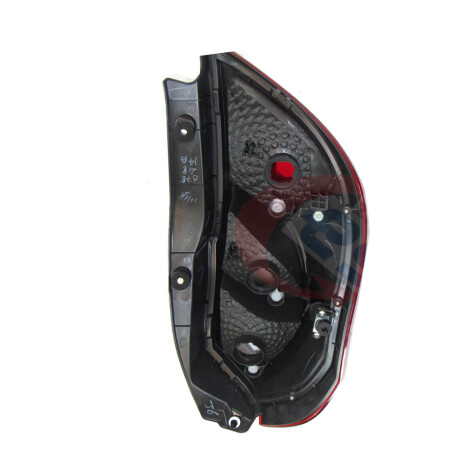 FAROL SUZUKI TRAS DER ALTO K10 14/ - FAROL SUZUKI TRAS DER ALTO K10 14/ -