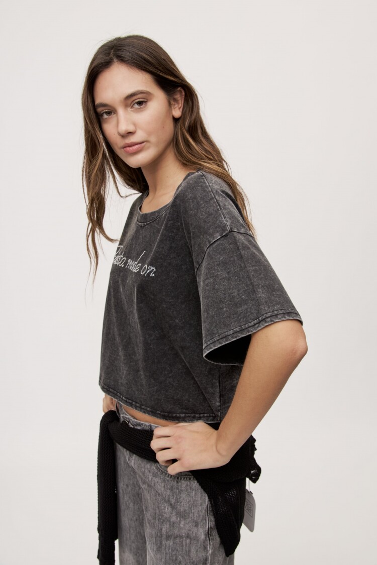 REMERA FIESTA Negro