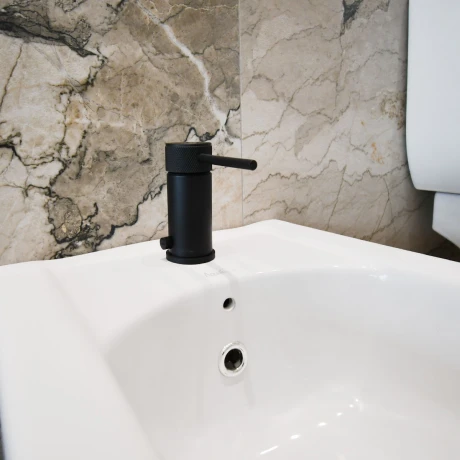 Griferia Bidet Con Transferencia En Negro Mate - Serie Fasano 000