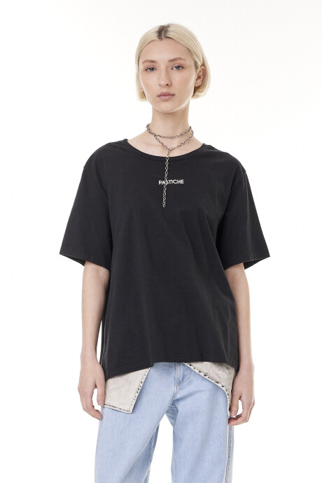 Remera Atenas Negro