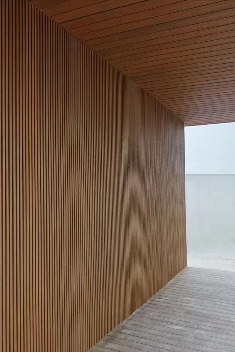 PANEL WPC RIPADO EXTERIOR PANEL RIPADO EXTERIOR WPC CO-EXTRUIDO JE23 TEAK B 2850X219X26MM