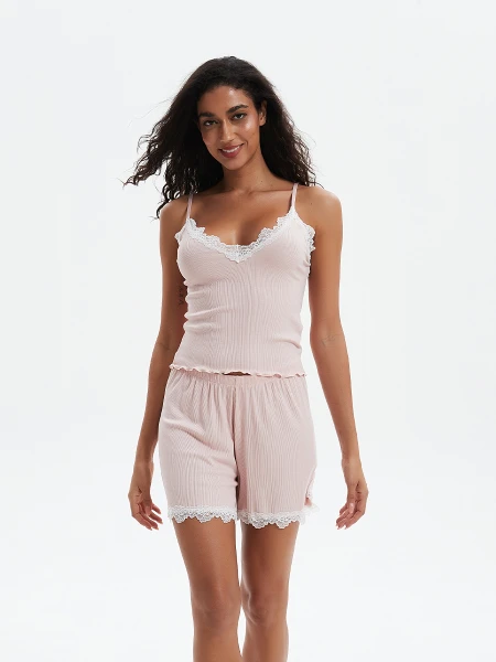 SHORT CON ENCAJE ROSA VIEJO