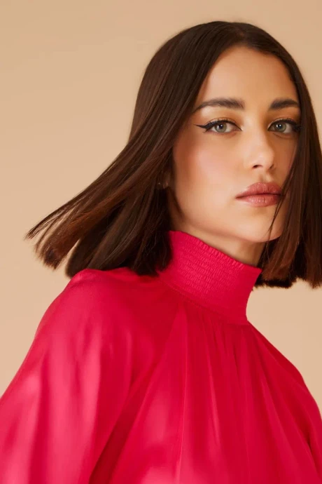 Blusa Cuello Alto Lastex Fucsia