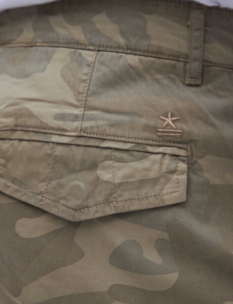 Bermuda Carmelo Camuflado