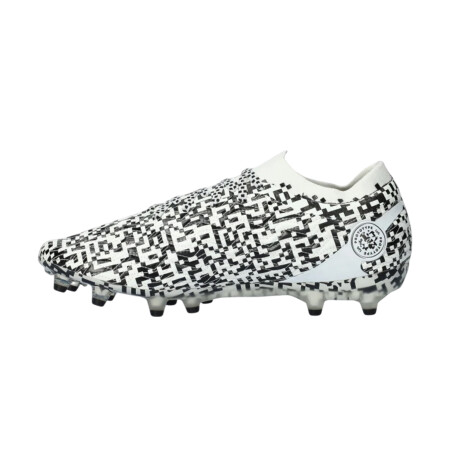 Championes Under Armour Magnetico Pro 5 FG Black & White