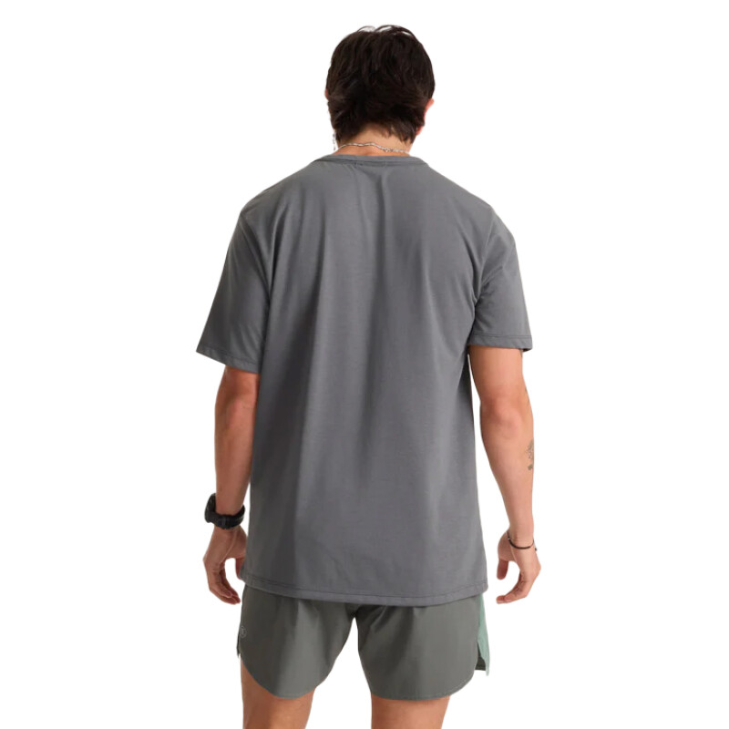 Remera Roark Mathis Active - Gris Remera Roark Mathis Active - Gris