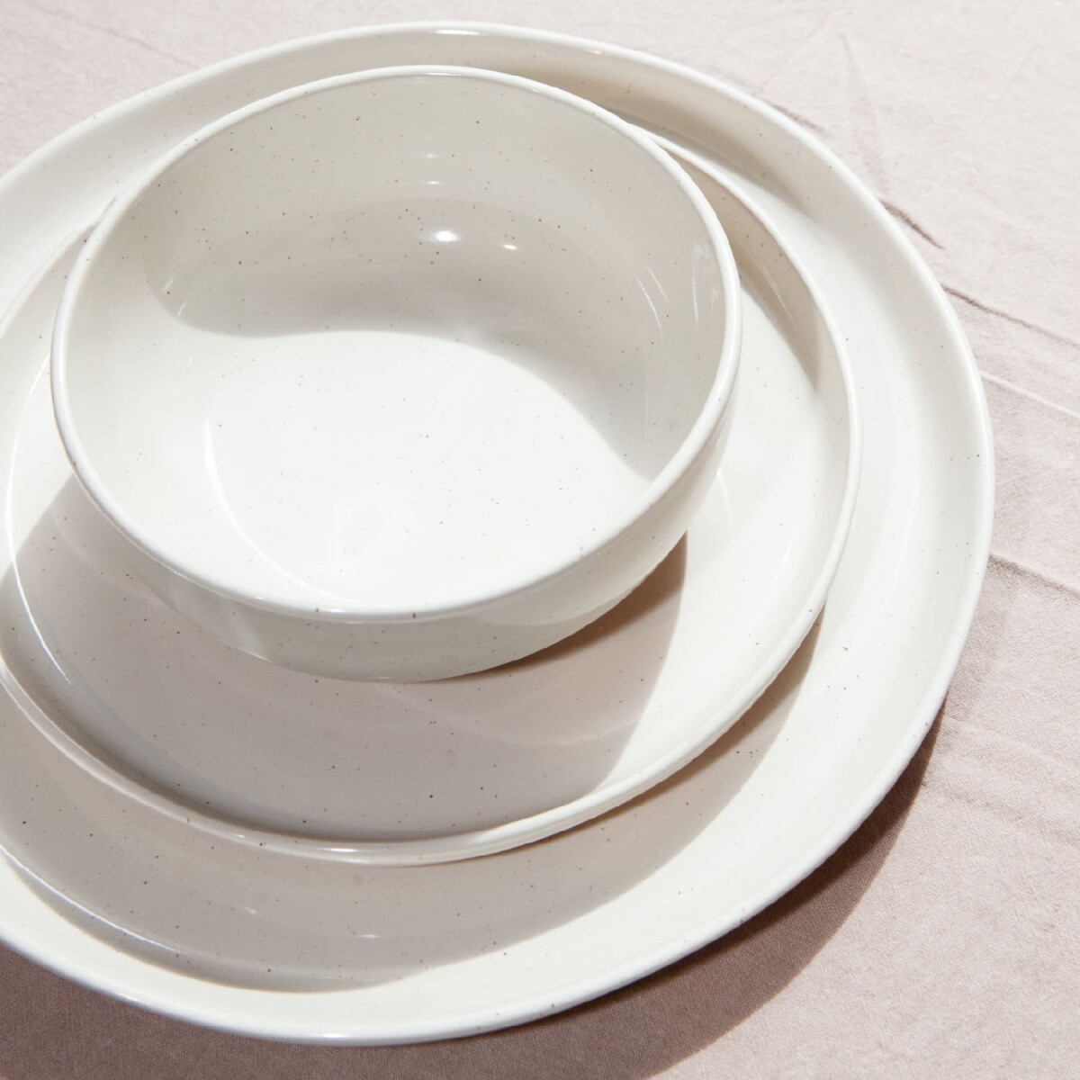 Plato principal pintitas cerámica 