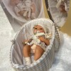 Muñeca OLIVE con accesorios beige NEWBORN Muñeca OLIVE con accesorios beige NEWBORN