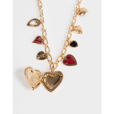 Collares Cortos Con corazón Dorado
