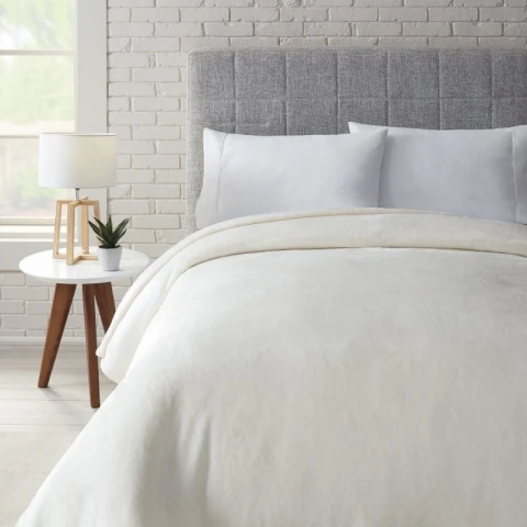 Frazada Flannel King Size Home Class 240 x 260 cm BLANCO