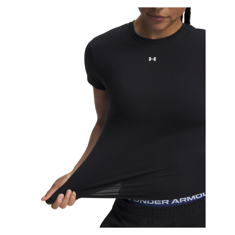 Remera UA Motion Fitted SS Mujer 6013774-008 Negro