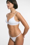 Colaless Abril Blanco