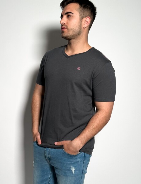 Remera lisa escote V Vex Topo