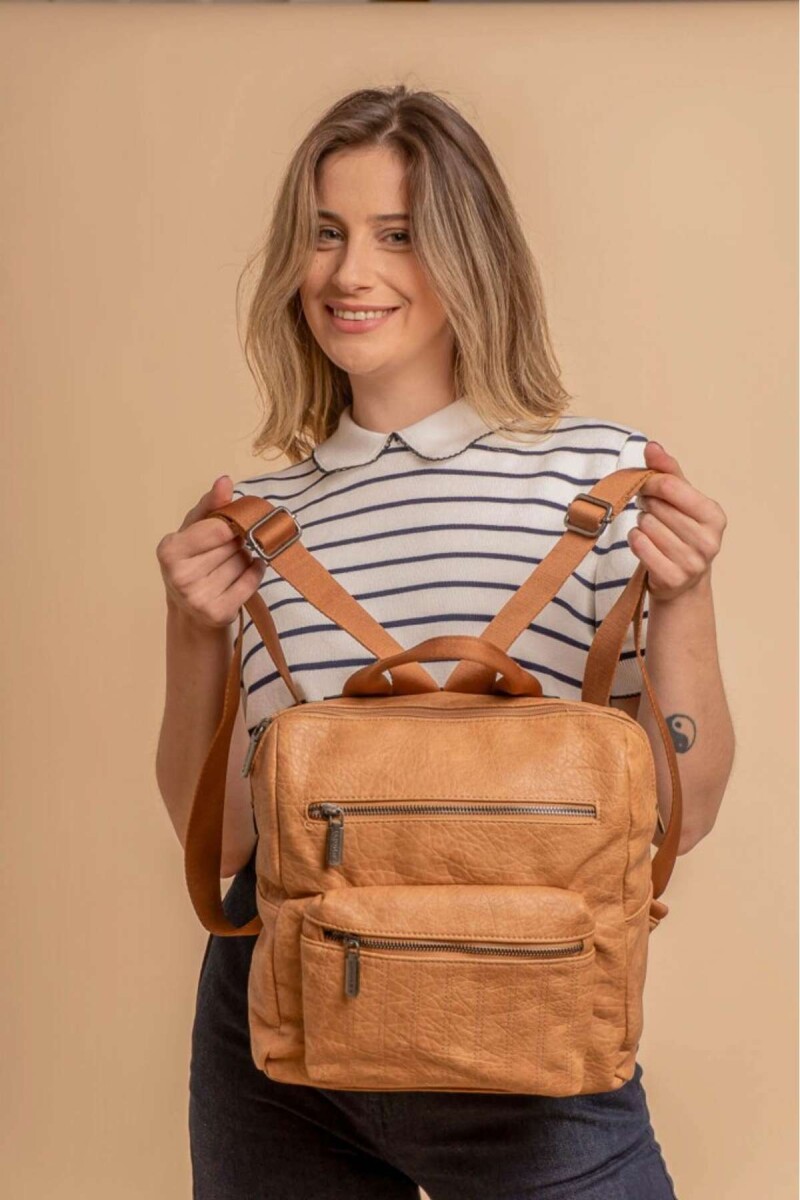 Mochila Clavel - Nuez 