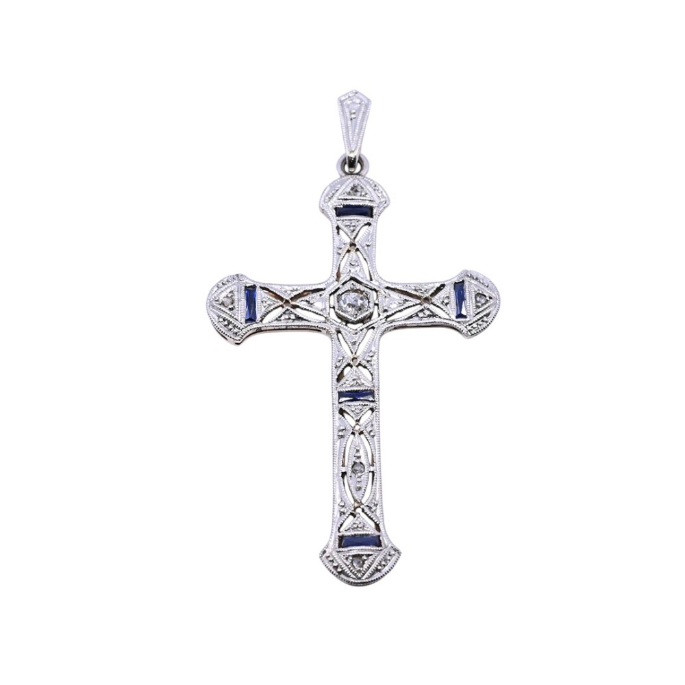 Cruz antigua oro 18 k con brillantes, zafiros sintéticos y diamantes. Cruz antigua oro 18 k con brillantes, zafiros sintéticos y diamantes.