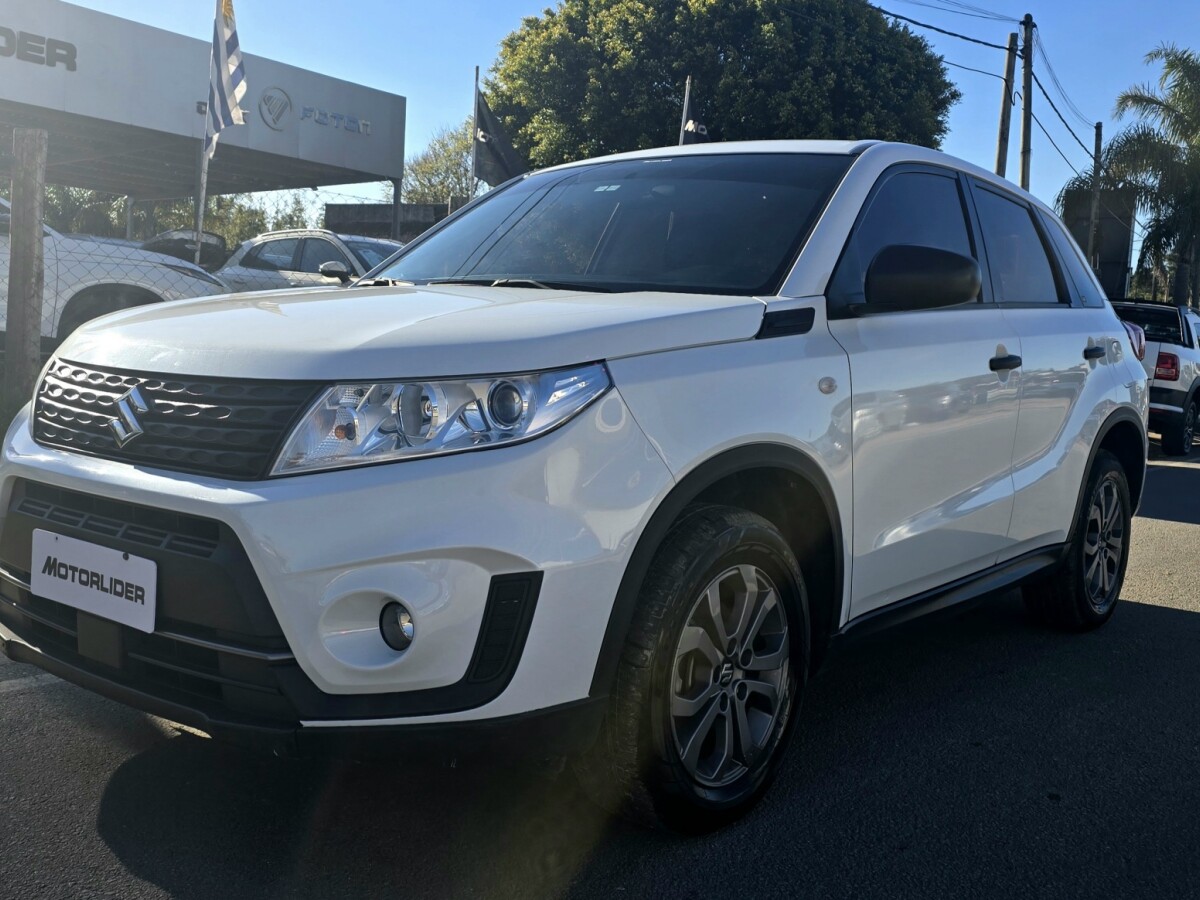 Suzuki Vitara GL 2020 EXCELENTE ESTADO! | Permuta / Financia Suzuki Vitara GL 2020 EXCELENTE ESTADO! | Permuta / Financia