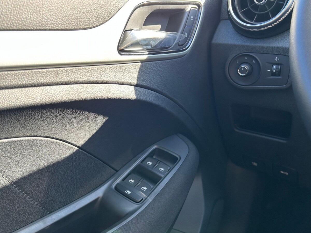 MG ZS STD 2WD AT 1.5 2026 0KM | Permuta / Financia MG ZS STD 2WD AT 1.5 2026 0KM | Permuta / Financia
