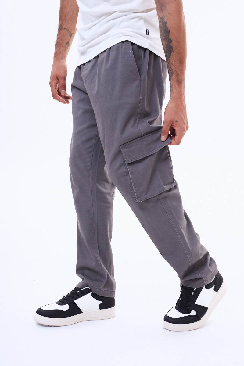 Pantalon de gabardina Durazno Gris