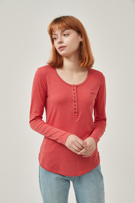 Remera Aman Rojo Oscuro