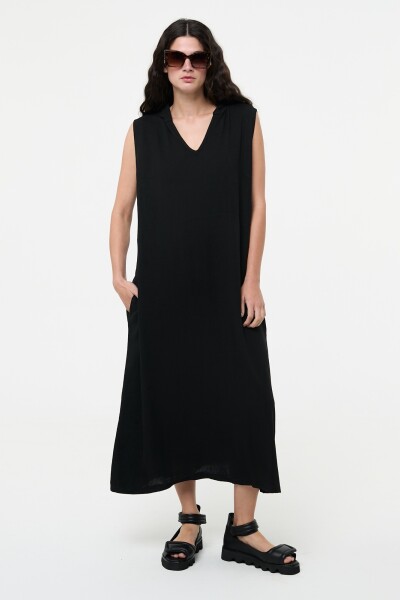 VESTIDO LARGO CON CAPUCHA Negro