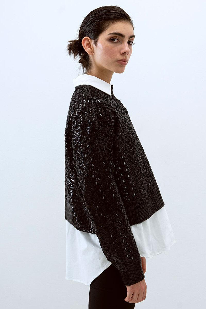 Foli Black