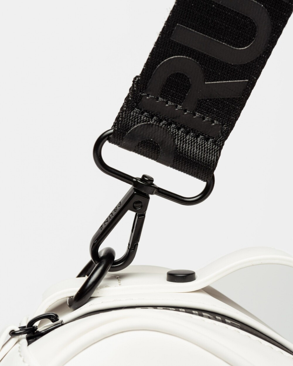 Mini Bag Rubber En Efecto Cuero Blanco