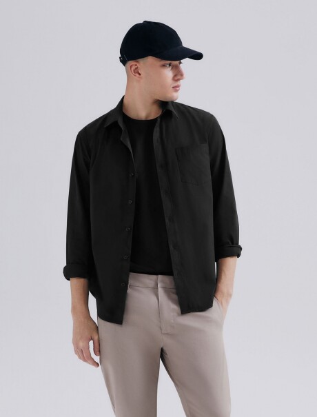 CAMISA BÁSICA DE ALGODÓN NEGRO