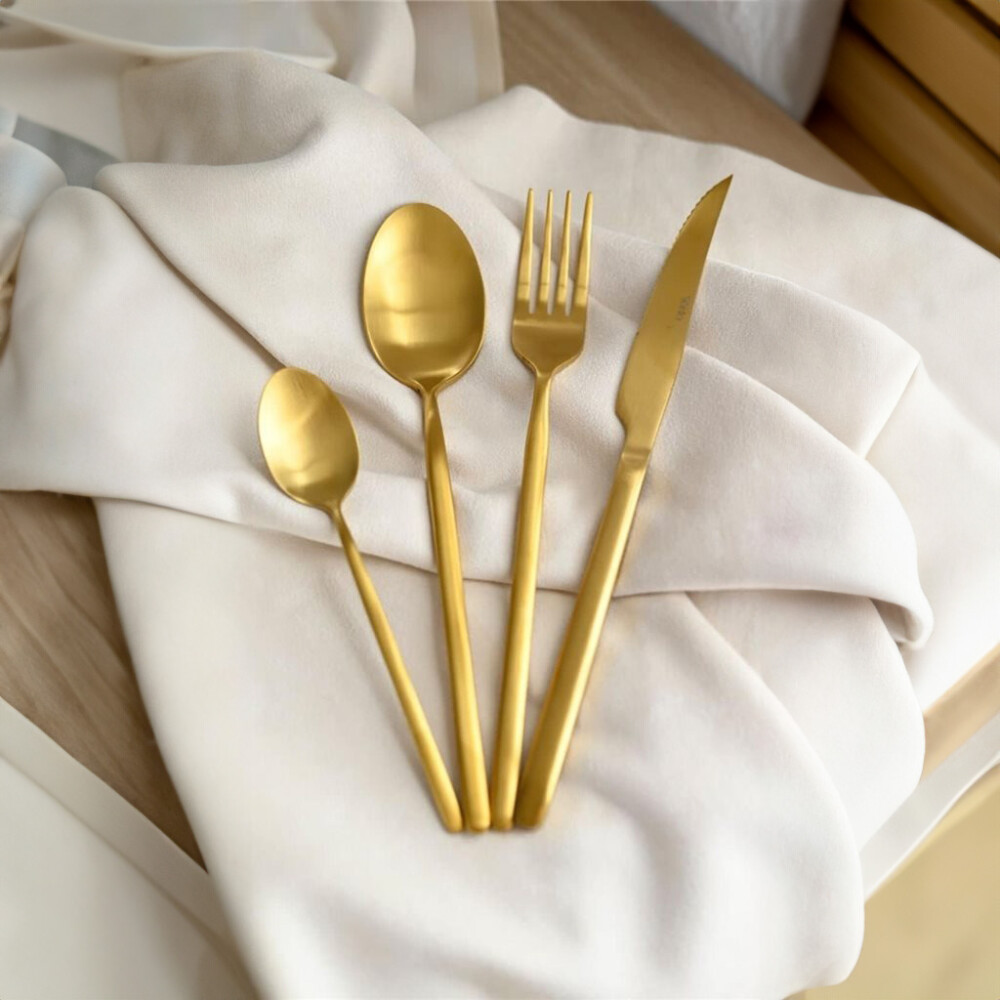 Set 24 Piezas Cubiertos - Acero Inox Gold Set 24 Piezas Cubiertos - Acero Inox Gold