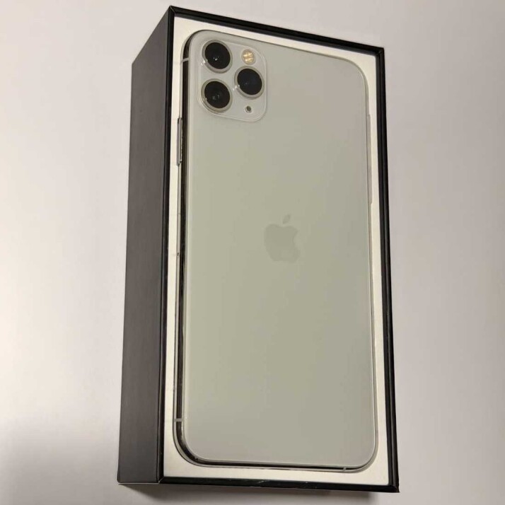 iPhone 11 Pro Max 64 GB - Silver iPhone 11 Pro Max 64 GB - Silver